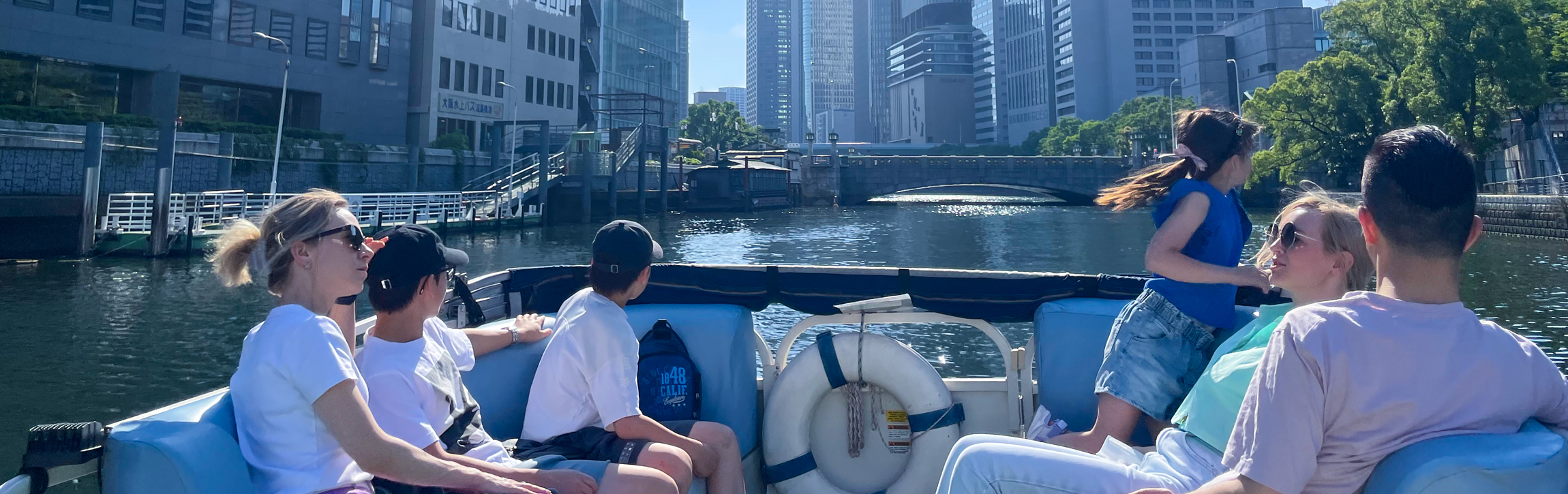 大阪北港マリーナとUSJをつなぐ水上タクシー